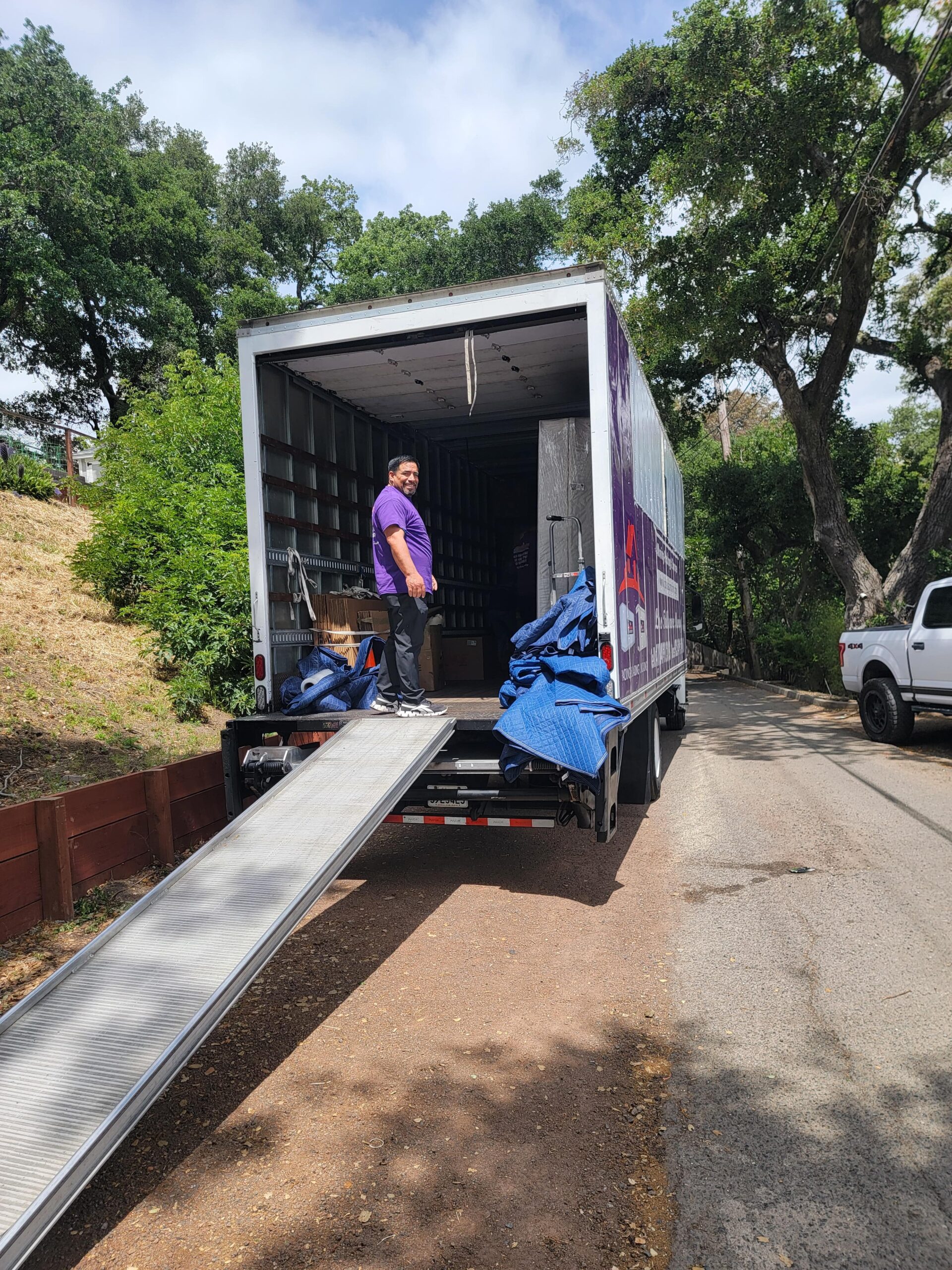 burlingame johuas moving company
